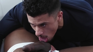 Noir Male - DILF Armond Rizzo pounded by Max Konnor