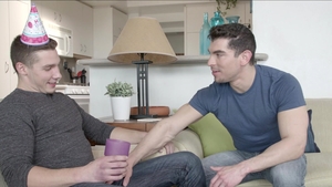 NextDoorBuddies: Amateur Spencer Laval wants hard nailining