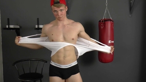 EastBoys.com - Muscled amateur likes plowing hard