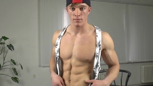 EastBoys: Muscled straight likes hard nailining