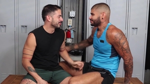 FamilyCreep.com: Latino getting facial