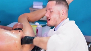 Club Inferno Dungeon: Rough nailing beside young twink