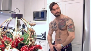 Maskurbate: Rough fucking in tandem with wonderful friend