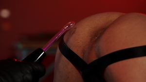 Fetish Force: Max's Fingering Skills Ignite Quin & Siren